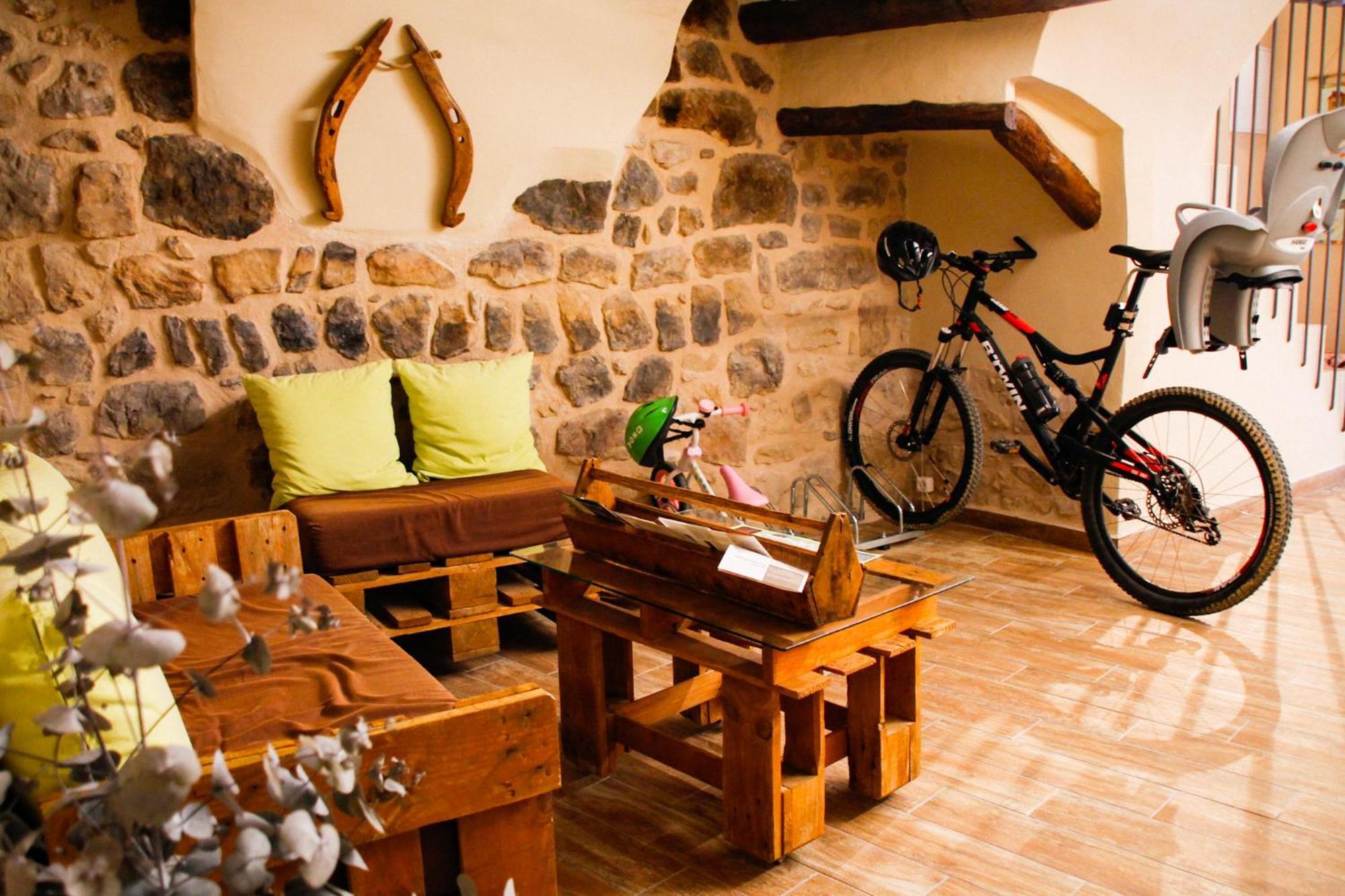 La Casa Del Castell Villa Horta de Sant Joan Luaran gambar